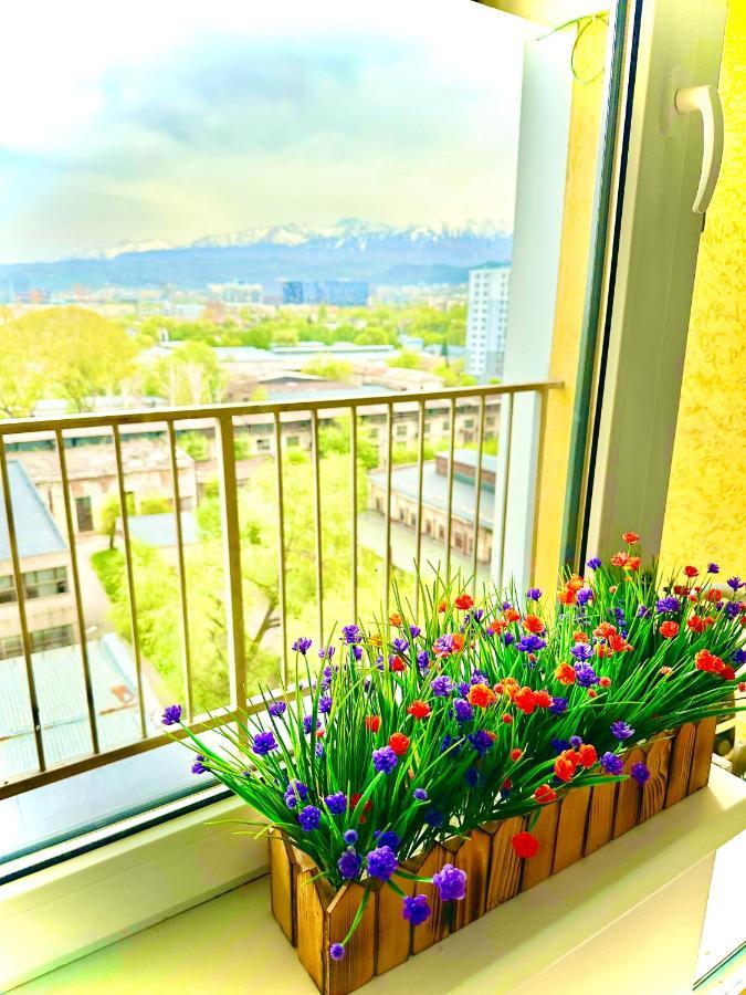 Medinahotelkz, # 70, Вид На Горы, До Арбата 15 Мин Пешком, Halal Almaty Luaran gambar
